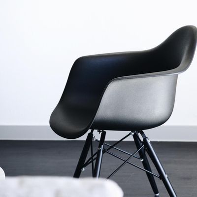 Black Eaves Chair