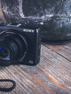 Compact Digital Camera